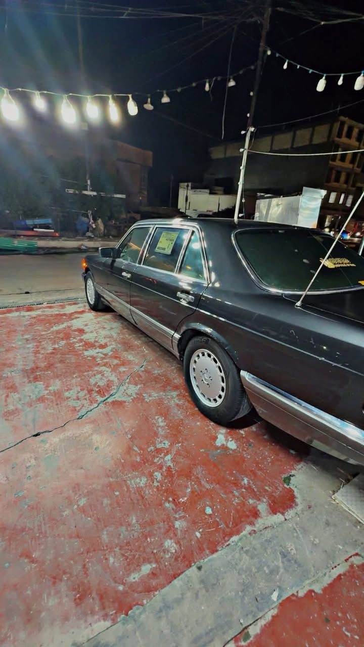 سلام عليكم جامبو موديل ١٩٩١ سياره بلاديه جاهزه من كلشي على اخر حبايه فول فول موصفات ب اسمي تحويل ثاني يوم 
صدر امامي خلفي جديد 
مكينه جديده قبل شهر شديتها بلاديه مال مارسدس 
تخم تاير 
حتى التبريد شغال 
سياره مال جناي ومتعوب عليها 
سعر ٨٥ ورقه وبيها مجال 
مكاني بغداد الاعضميه 
***********
