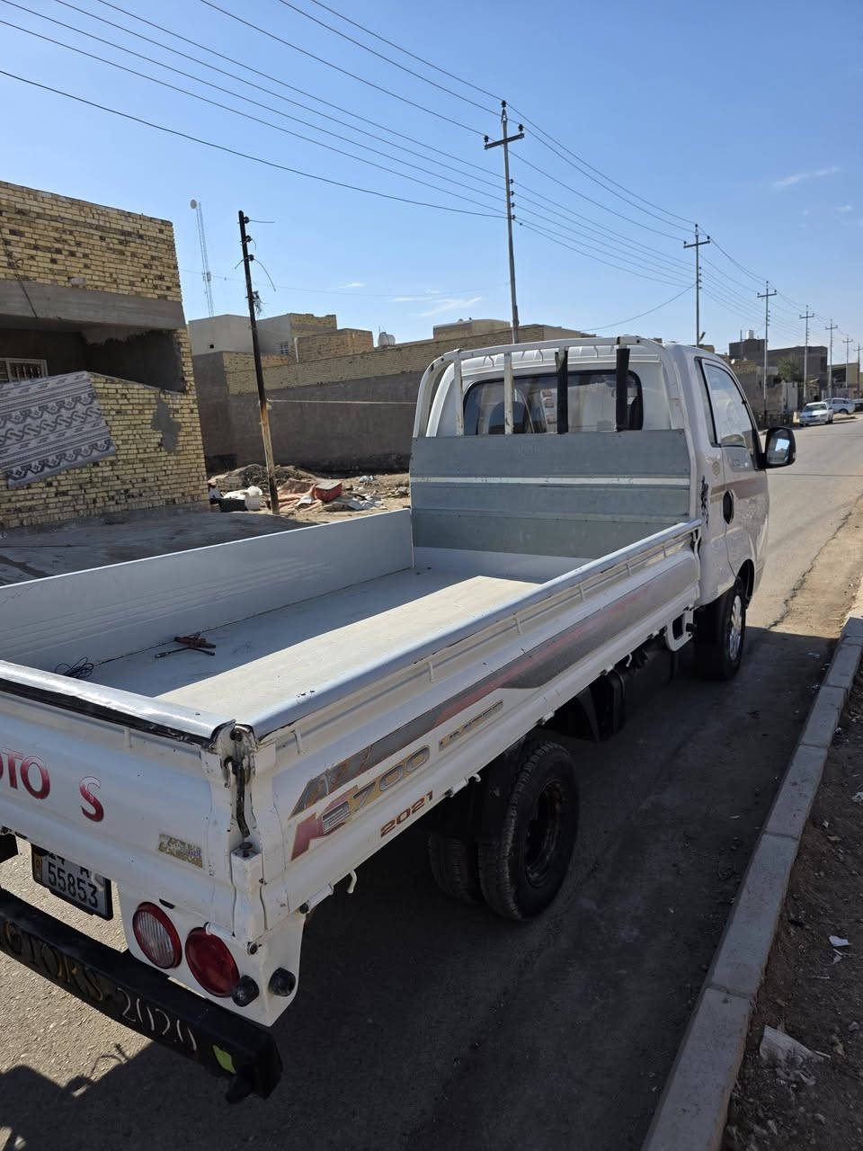 السلام عليكم سياره للبيع كيه موديل 2020 سياره جاهزه تخم تاير وحداديه جديده مكينه وكير كفاله
رقم بصره دولي تحويل مباشر العنوان ميسان 
اتصل *********** 
السعر ١٢٠ وبيها مجال
