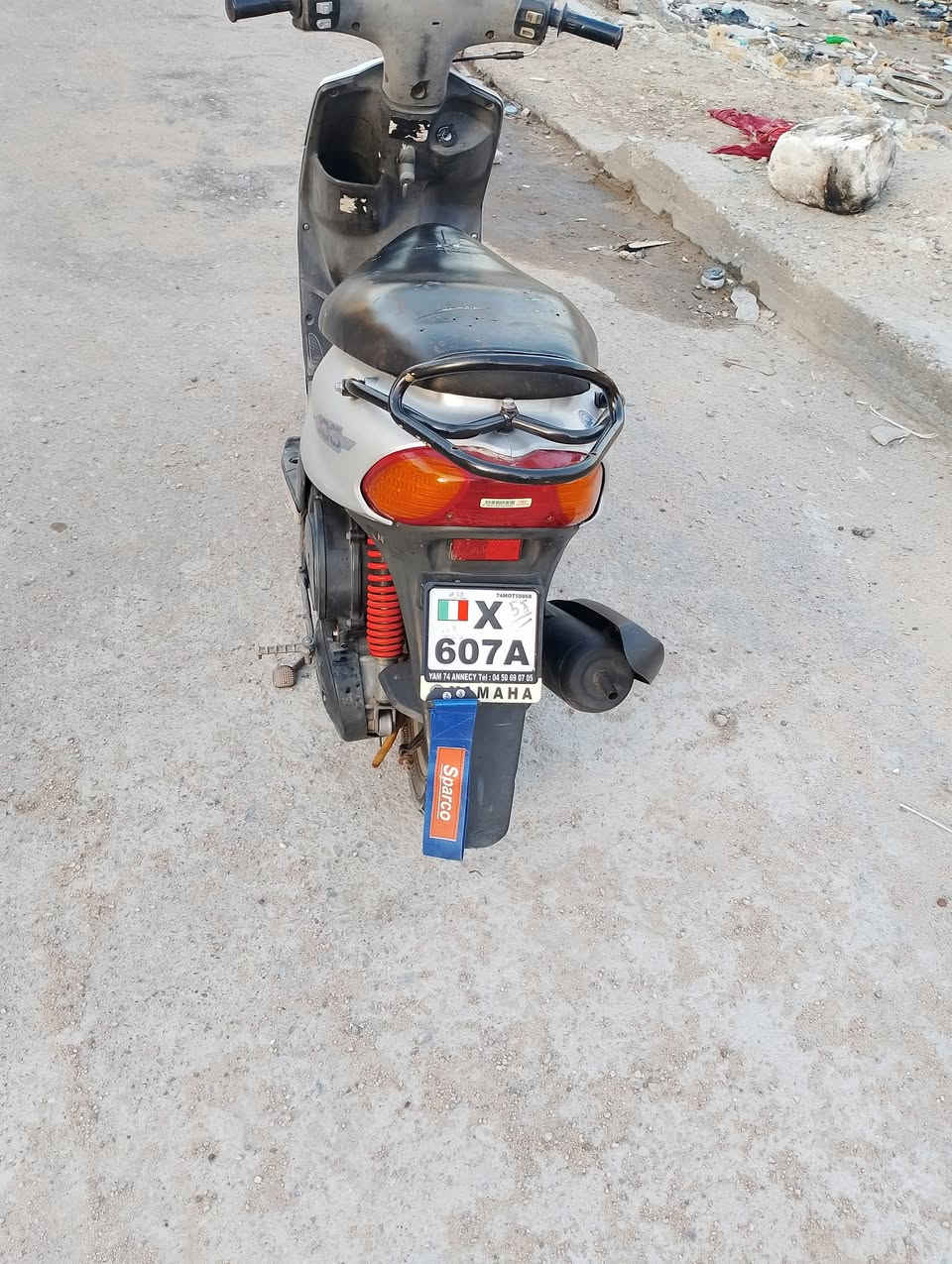 السلام عليكم 
من رخصة مدير الگروب

دراجه ماكس قجمة 120 للبيع 
دراجه تشتغل سلف وهندر بكل وقت 
الدراجه كابريتر بلادي 
السلف رياضي 
المكينه مفتوحه 
(الدراجة نقصها قمچي مال عداد سرعه فقط )
اوراق موجود 

العنوان بغداد الشعب 
السعر:375 وبيها مجال بسيط للشراي
رقم الهاتف: ***********
