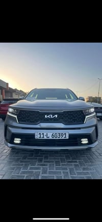 للبيع سورنتو 2023  هايبرد  ماشيه ٥٨ الف كيلو   السعر  ٢٤٠ $ بيها مجال ...