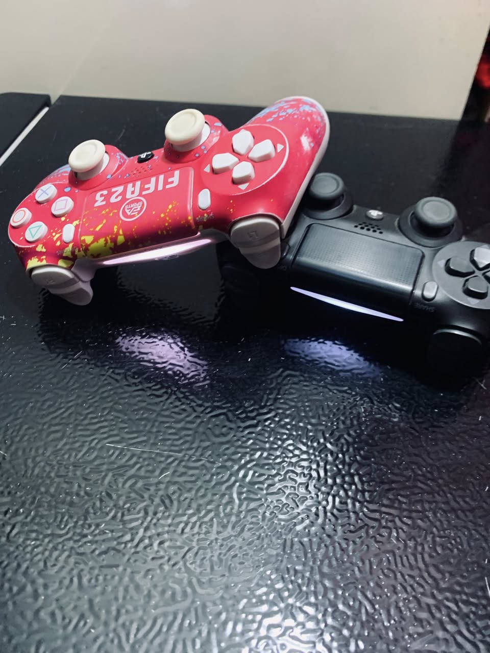 بلي4او لايم يدتين واحد اصلي خمس اقراص هارد 1تيره سعر245او بي مجال رقم واتساب ***********
