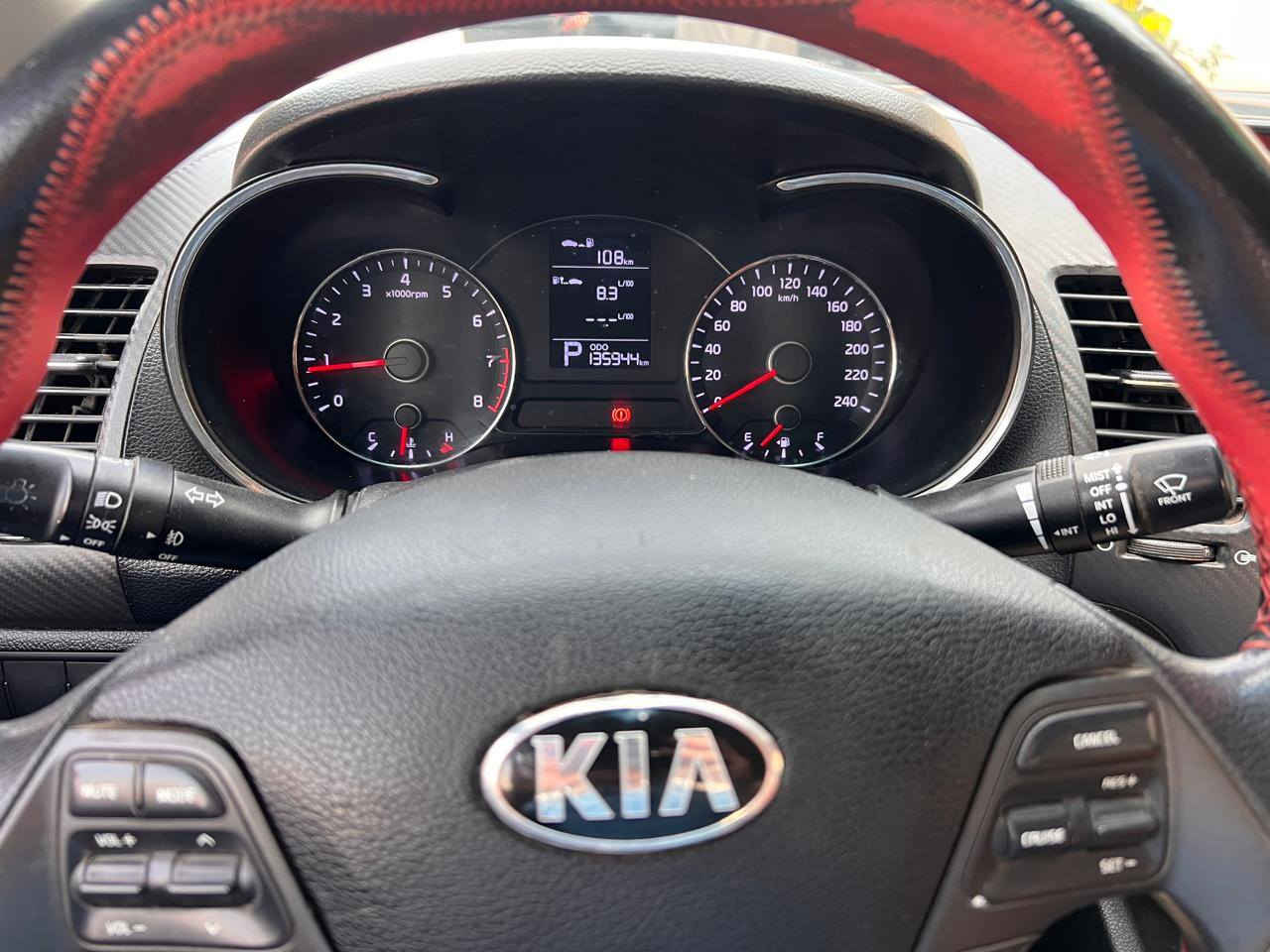 بيع مستعجل 
سيراتو 2014 خليجي ابيض ماشية 137 الف كيلو
بدون حادث فقط ماكنين صبغ بسيط رقم سليمانية

السعر 110$ مع مجال بسيط
للاستفسار : *********** كركوك, العراق
