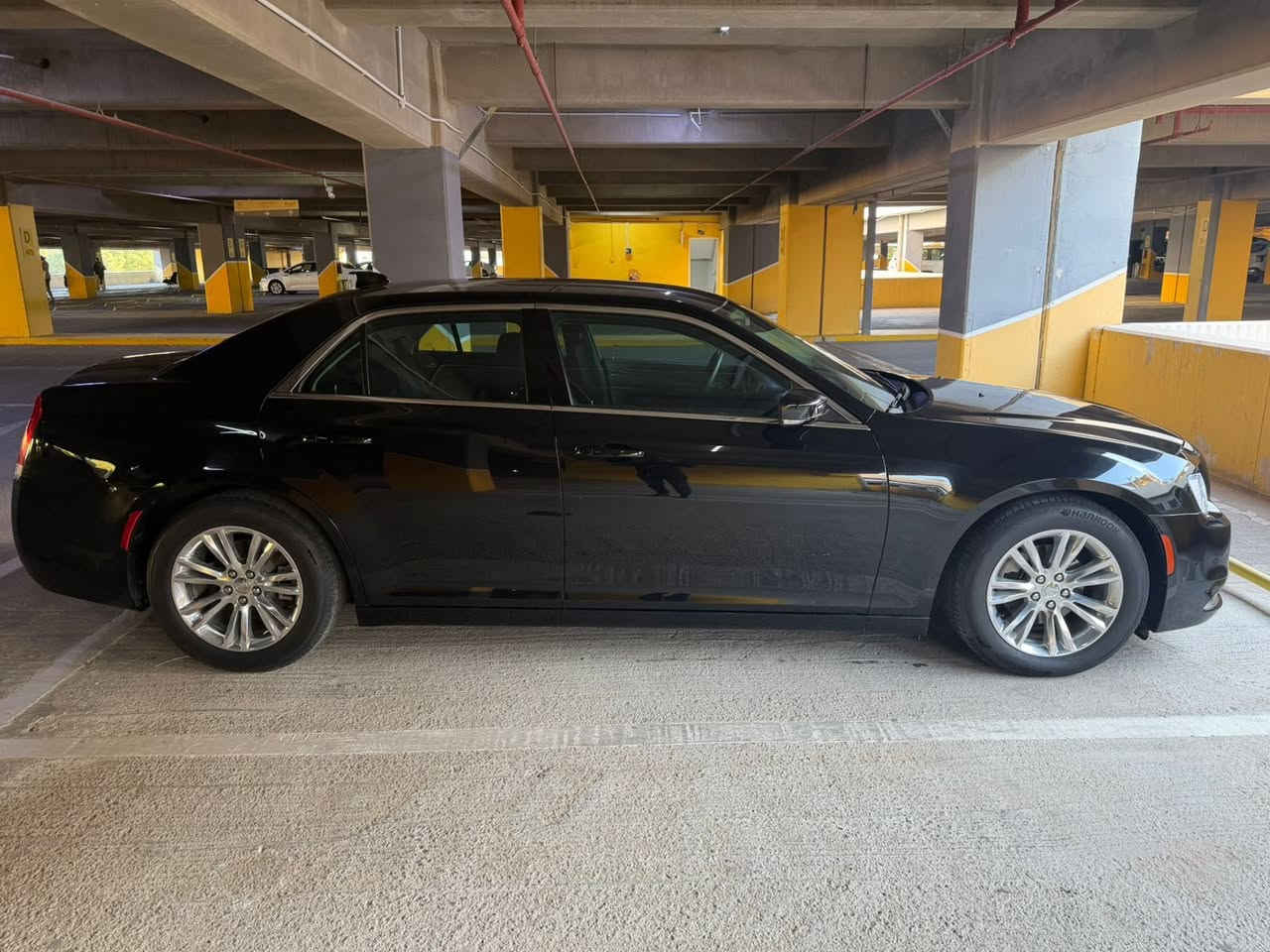 السلام عليكم
للبيع فقط (c300) 2021 اصل اسود ملكي
مواصفاتها
كشنات جلد تدفئه تبريد + خزن ميموري + دركه هيتر + نقطه عمياء + برده خلفيه + كامره وحساسات + مري تعتيم 
مغلف الجام بلورايز + عدسات led للمازدات  (نهار )
السيارة نظيفه بمعنى الكلمة بالعافيه على الياخذهه
حادثها جاملغ وشويه من البنيد بدون دواخل ابيع قطعتين(صور الحادث مرفقه مع المنشور)
ماشيه 41 الف حقيقي 
رقم اربيل بأسمي تحويل ثاني يوم 
مكاني بغداد السيدية 
السعر المطلوب 270 ورقه
للتواصل ***********
