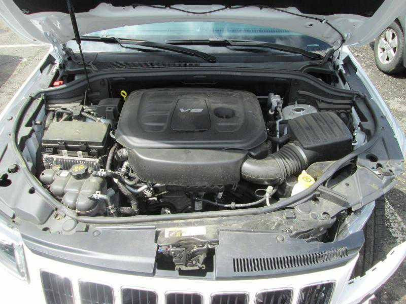 السلام عليكم
اخوان عندي جيب لاريدو موديل ٢٠١٦ وارد حادثها خفيف جاملغ تبديل وربع البنيد صبغ بدون دواخل بدون ايرباك بسمي اريد اراوسها بسوناته لأن محتاج فرق السياره بأسمي رقم ذيقار سعرها ٢٠٦ ورقه 

رقمي *********** بيه وتساب
مكان السياره /البصره القرنه
