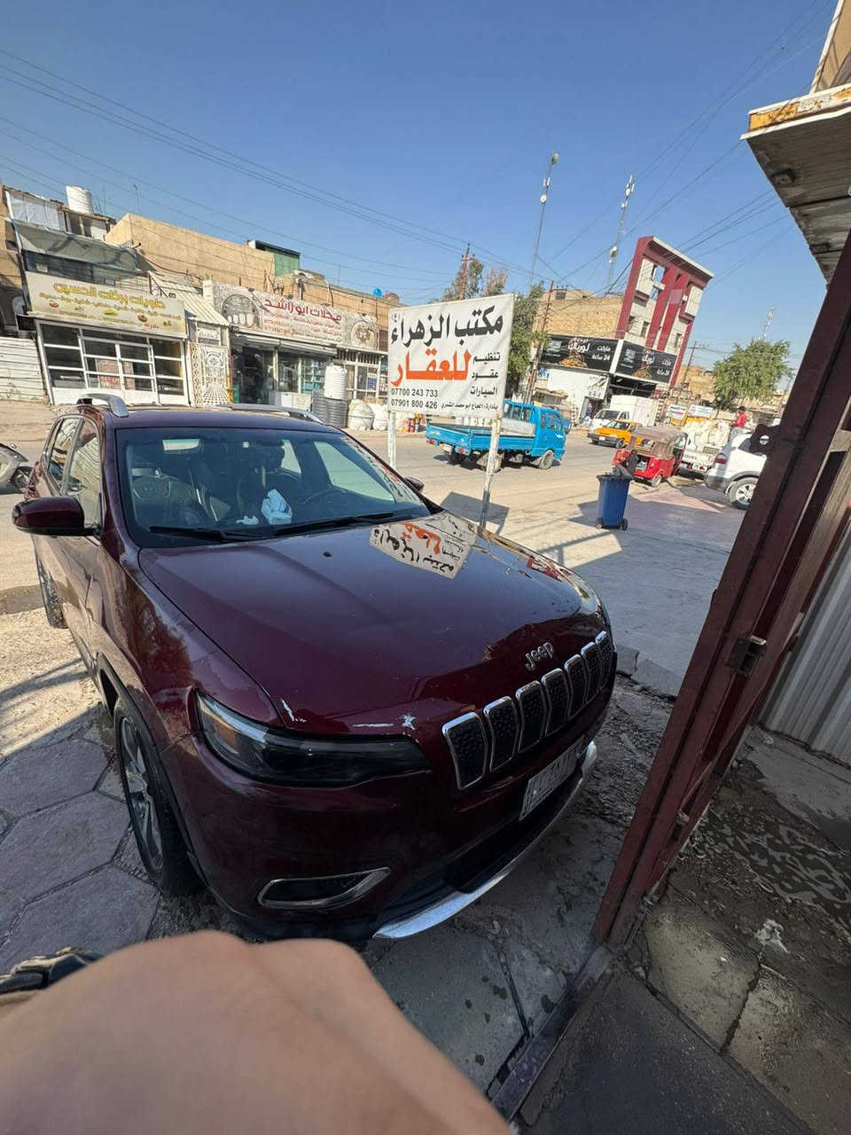 جيب شيروكي بزون ٢٠١٩ محرك ٢٤٠٠ رقم بغداد تحويل ثاني يوم حادثهه جاملغ امامي وبنيد وبيهه البيبان والجاملغ الايسر مرشوش كلير صدر هستوني مبدله محرك وكير كفاله ماشيه ١٦٠ كيلو رايدهه ب١١٥ وبيهه مجال🌺 السياره باسمي متواجده في كربلاء المقدسه ..رقم الهاتف ***********
