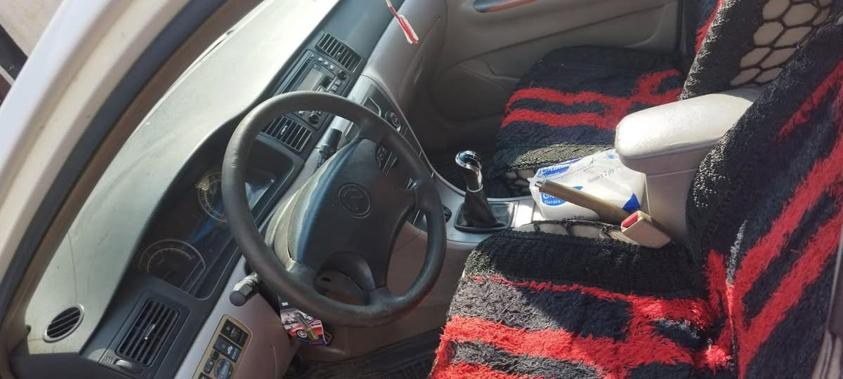 السلام عليكم
سيارة / جيلي (صيني) 
موديل / 2013

ضرر / كلين تايتل 

 حالة المحرك والكير / المحرك نضيف وما معيوب 
الكير كذلك 
نوع المحرك /  4 سلندر صرفها صرف نيسان صني يجوز اقل 
  الكير / عادي 

الرقم / كركوك الماني 

السعر / 70 وبيها مجال للشراية 
وموجود مراوس 

العنوان / كركوك 

التواصل على الرقم فقط 
+964 770 756 8957
