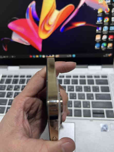 13 برو ماكس 
ذاكره 128 
نموذج M ((دبل سيم )) 
بطاريه 89 
فقط مبدل شاشه 
فيس ايدي شغال 
سعر الجهاز 530 الف 
شراي خاص او اتصل 
*********** 
***********
