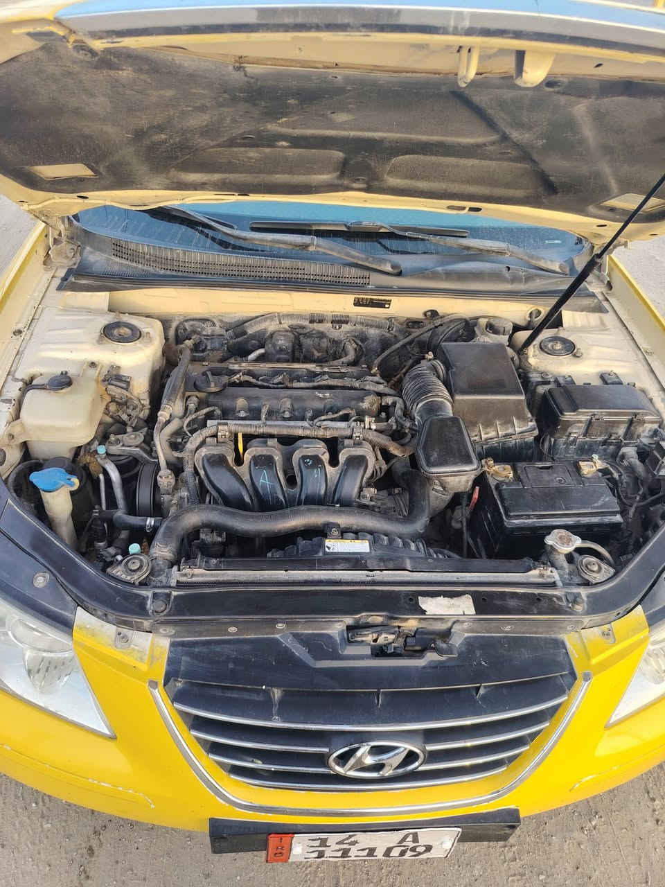 سلام عليكم سوناتا موديل 2010امريكي ضربتهه جنطه مكفوله كص ونقل وكلبه وتجيه خط وبحث مصفره سنويه جديده شرط التحويل مكينه وكير وتبريد وحداديه كفاله سياره جاهزه مال شغل  مكان الناصريه قضاء النصر السعر 78وبيهه مجال بصيط ***********////***********
