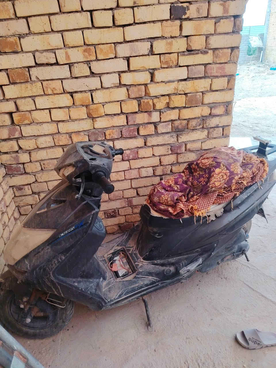 دراجه حاويه ماناقصها بس كشن وتغسلها وخير من الله للبيع نكره سلف وريمونت وهندر للبيع 
للتواتس ***********
