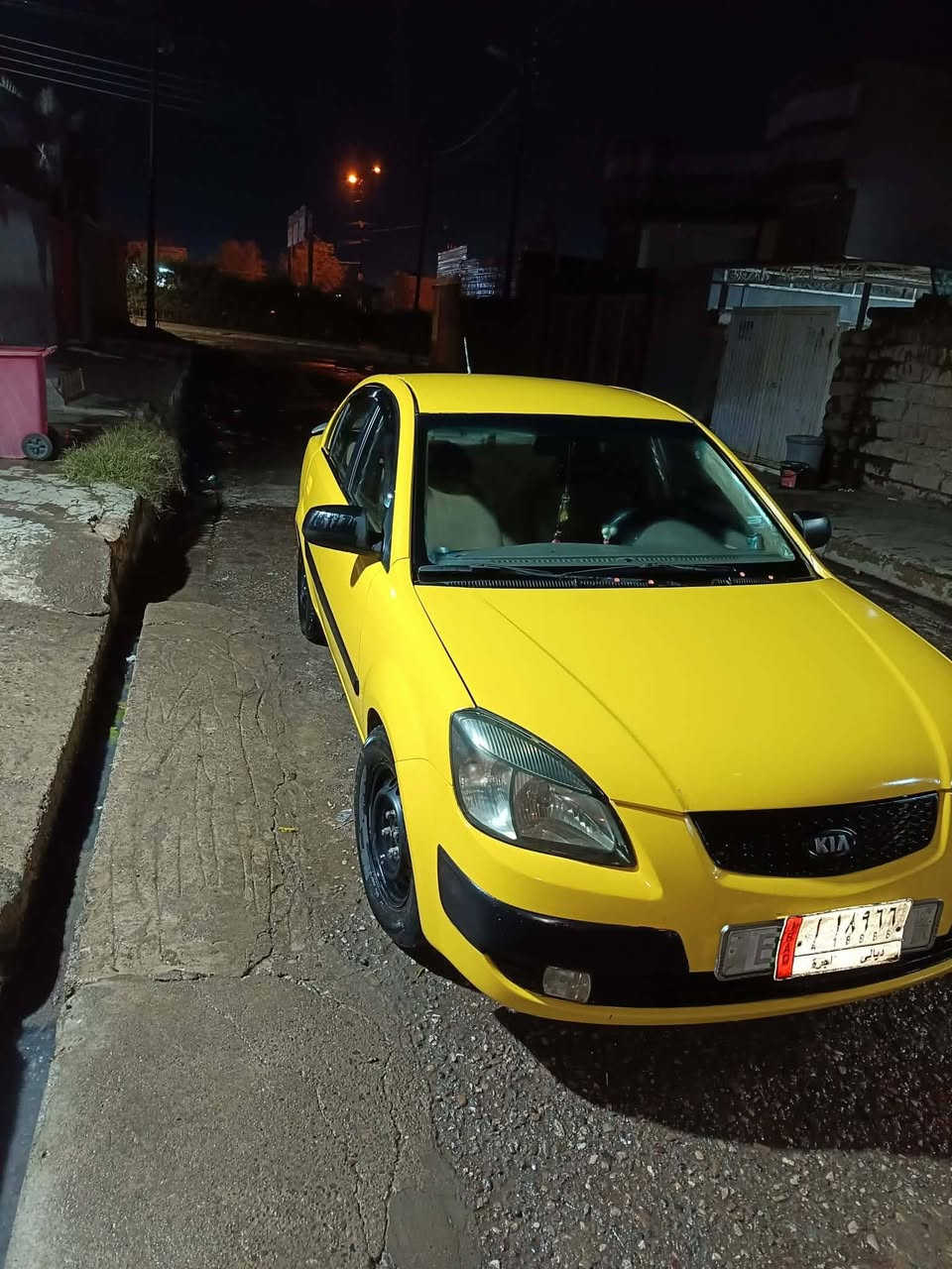 السلام عليكم 
كيا ريو  امريكي موديل 2010 رقم ديالى اني الشرعي مالها كابون بانزين بيها سنويتها لي 2027 منضومة غاز بيها 
السيارة بيها اتلث قطع تبديل اصلي 
السعر 80 وبيها مجال
مكلف بل نشر الاتصال ع ارقام

الرقم ***********
***********

