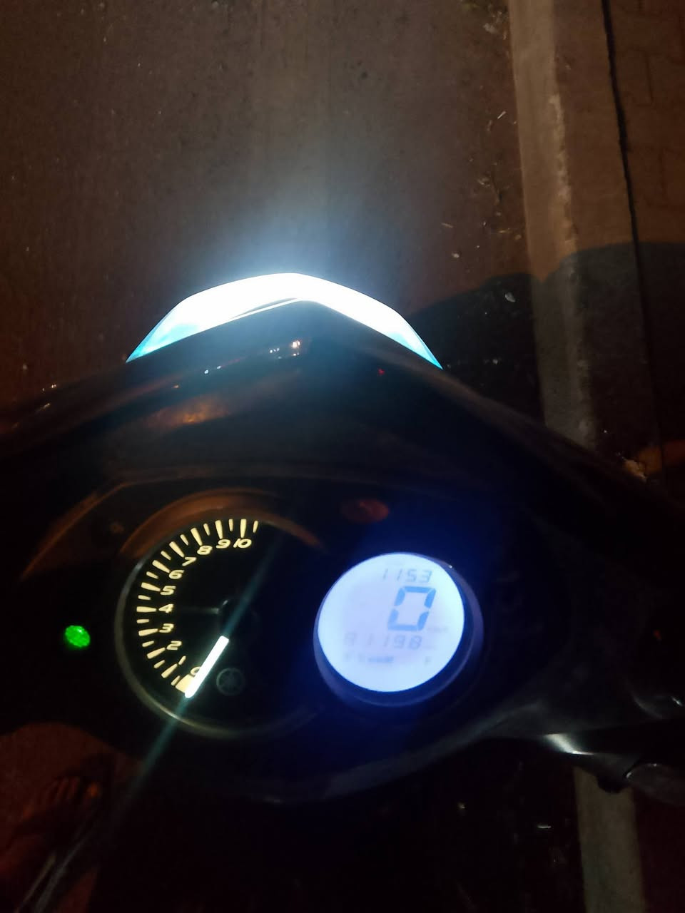 سكنس فحل للبيع
نوزل خطين طلاعات
مكينه ممفتوحه
كفرات مكينة كهربائيات كله شغال وبلادي
الدراجة اخت الربما
السعر 700
مكاني الكاضمية جكوك
***********
