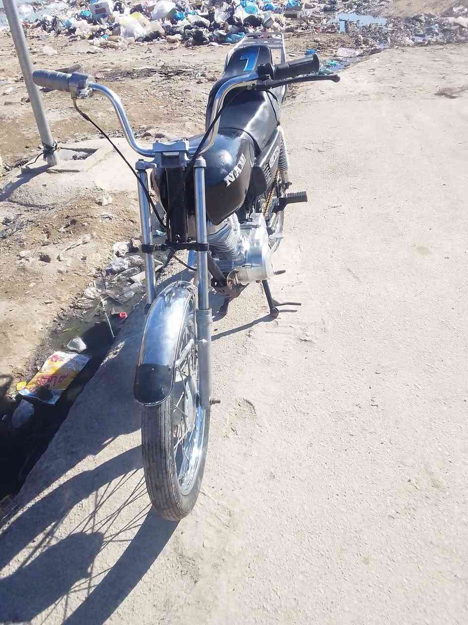 دراجه كلك نضيفه ومناسبه سعره خاص المكان شطره ***********
