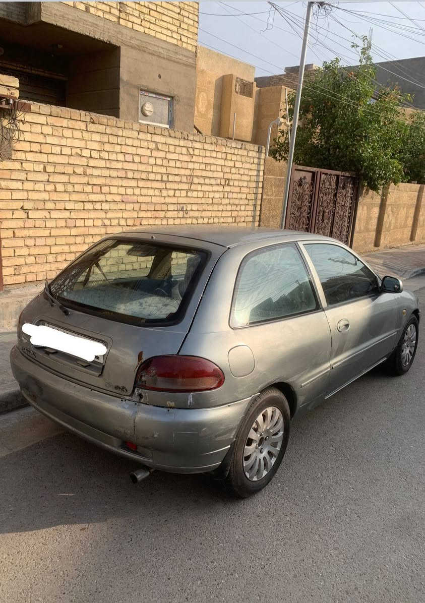 السلام عليكم للبيع فقط
بروتون تك باب ٢٠٠١ للبيع محرك ١٥٠٠ نوزل 
كير اوتماتيك 
تبريد ثلج 
رقم بغداد بأسمي 
السعر ٣٩ مجال بسيط 
***********
