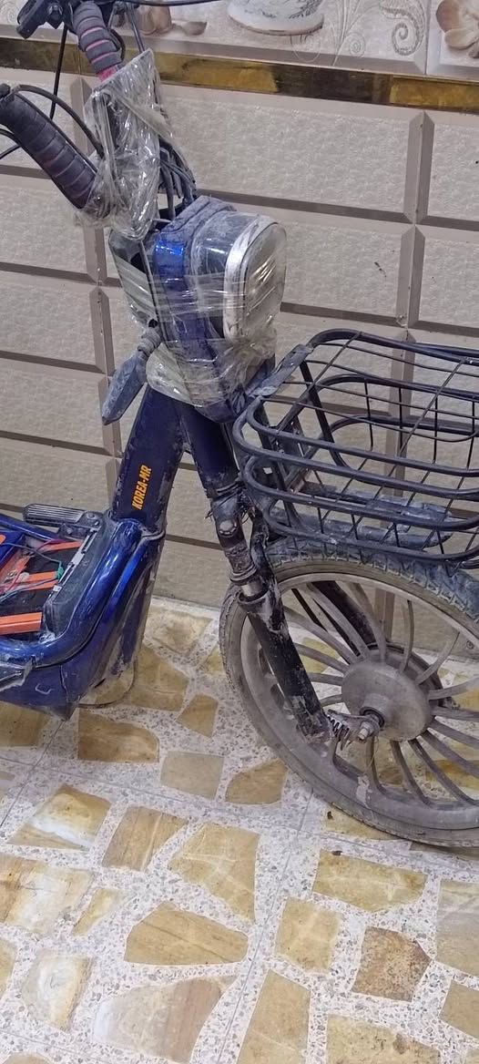 بايسكل شحن للبيع شغال  بس لشه طاكه
5بطاريات جدد
وعقل بلادي
العنوان كربلاء  حي العباس
سعر 125 بي مجال


**إذا كنت صاحب هذا الإعلان وتريد حذفه لأي سبب، رجاءا أرسل رسالة إلى الدعم الفني**