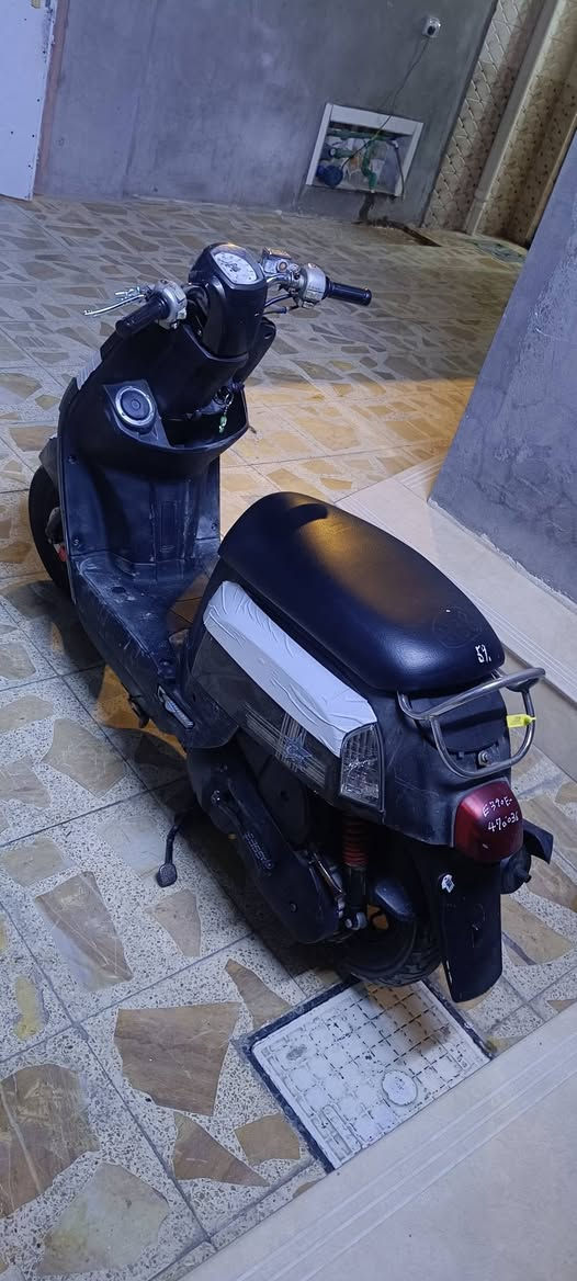 ماكس بوليسي للبيع دراجه نضيفه حيل مكينه ما مفتوحه بلاد 49 كهربائيات كاملهه دراجه حلوه مكاني البصره ‏‪0780 150 1774‬‏
