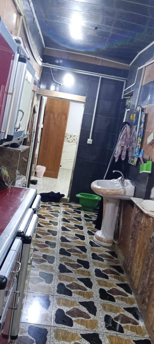 بيت للبيع مساحة ١٠٠ متر كربلاء المقدسة حولي ابو مهدي المهندس منطقة الشبانات سعره ٢٩وبي مجال لاستفسار أكثر الاتصال على الرقم ***********
