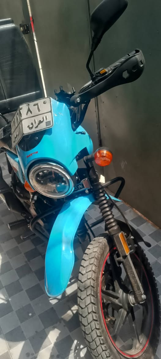 سلام عليكم مرخصه الادمن دايوان جبلي 24 ماشيه 23الف دراجه نضيفه جيب فيتر وياك برغي ممفتوح بيهه عده الشغلات الاستهلاكيه مكاني حيي الجهاد وبسعر مناسب  ***********واتساب فقط
