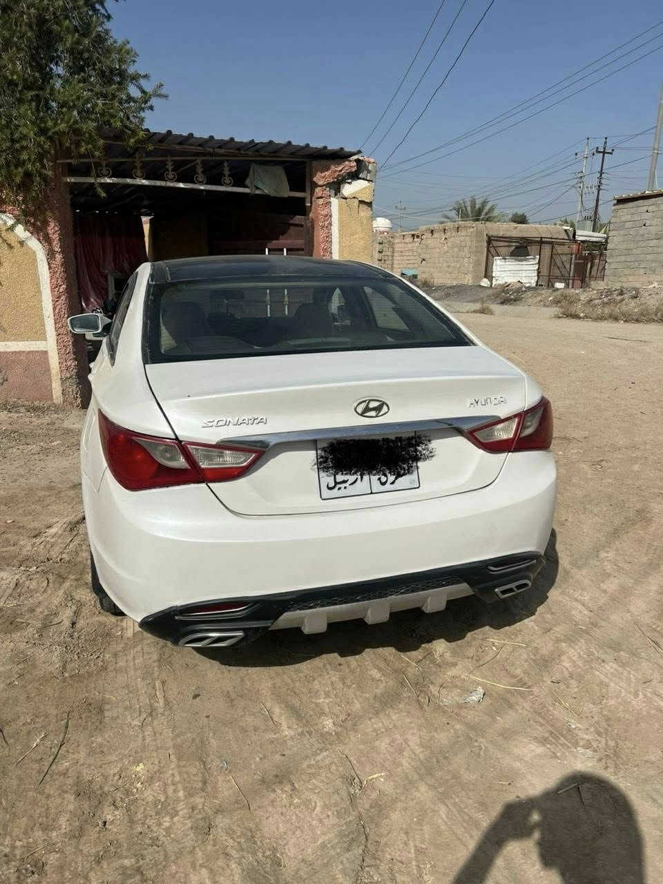 السلام عليكم للبيع سوناتا خليجي فول مواصفات موديل 2011 سيارة رقم اربيل تحويل محرك  2400بي صوت ما اعرف شنو  سياره بيه صبغ حزام سيارة مال جناي  السعر 85بيه مجال اتصل ***********
