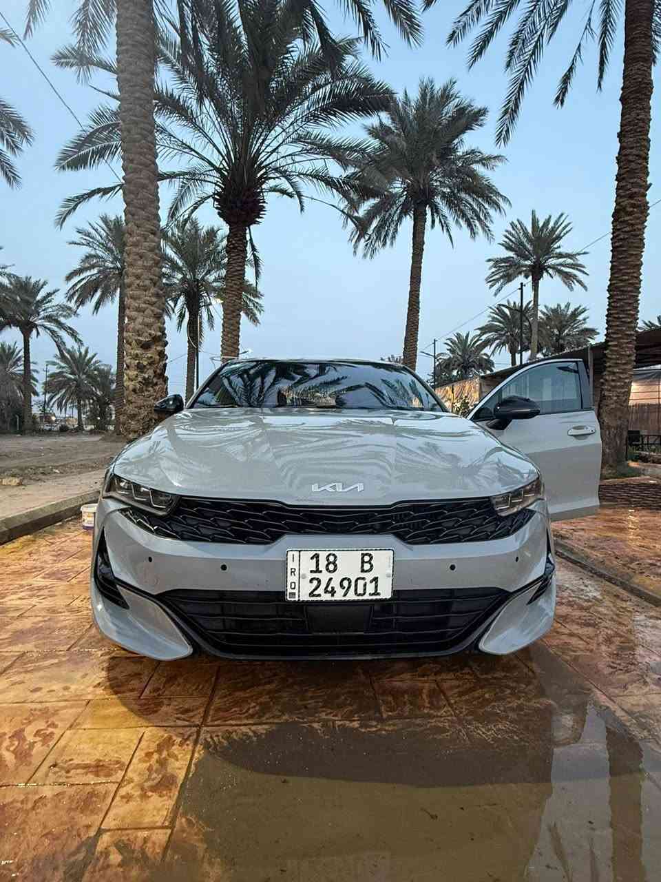 سلام عليكم
Kia K5 
للبيع موديل 2023 
(Gt لاين )
سياره حلوه ونضيفه ولون مميز 

وبدون دواخل حادثه موضح بالصور 

مكان السياره بابل وباسمي شرط التحويل 

#السعر 175 وبيه مجال 

للاستفسار 

***********
