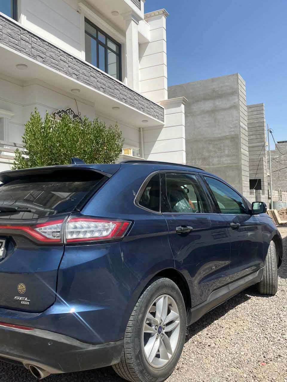 فورد ايدج موديل 18 مواصفات sel تحكمات ستيرن محرك 6 بستم 3500 المرغوب وليس توربو تخم تاير جديد كشنات كهربائيه كاميرا وحساسات خلفيه كير وشفتات ستيرن محرك مبدله من بجم جديد بخصوص الحادث موجود ب الصور جاملغ و بنيد فقط لا غير سيارة جديدة ممتعوبة 
عنوان / ديالى - خانقي 
رقم الهاتف / *********** Singapore
