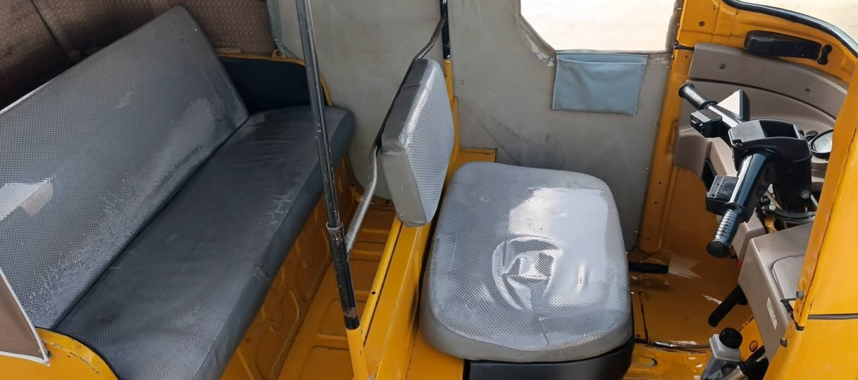 السلام عليكم
تكتك للبيع موديل ١٩ شهر ١١ يعني محسوبة عل ٢٠سنوية ١٩

كاملة مرقم بسمي مكان سبع البور السعر ٦٥٠٠ رقم ***********
