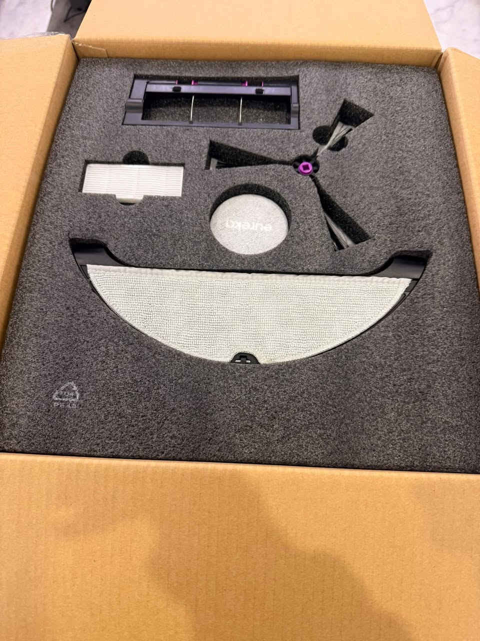 روبوت تنظيف Eureka E6 Plus
أهم المواصفات:

 • 🔹 قوة شفط: 5000Pa قوية لإزالة الغبار وشعر 

 

2×1: كنس + مسح أرضيات

🔹 ملاحة ذكية LiDAR: رسم خرائط وتنظيف دقيق

🔹 تفريغ ذاتي: يفرّغ الغبار تلقائيًا في القاعدة

🔹 تحكم ذكي: عبر التطبيق

🔹 تصميم نحيف: يصل أسفل الأثاث بسهول

جديد كبس شركة


**إذا كنت صاحب هذا الإعلان وتريد حذفه لأي سبب، رجاءا أرسل رسالة إلى الدعم الفني**