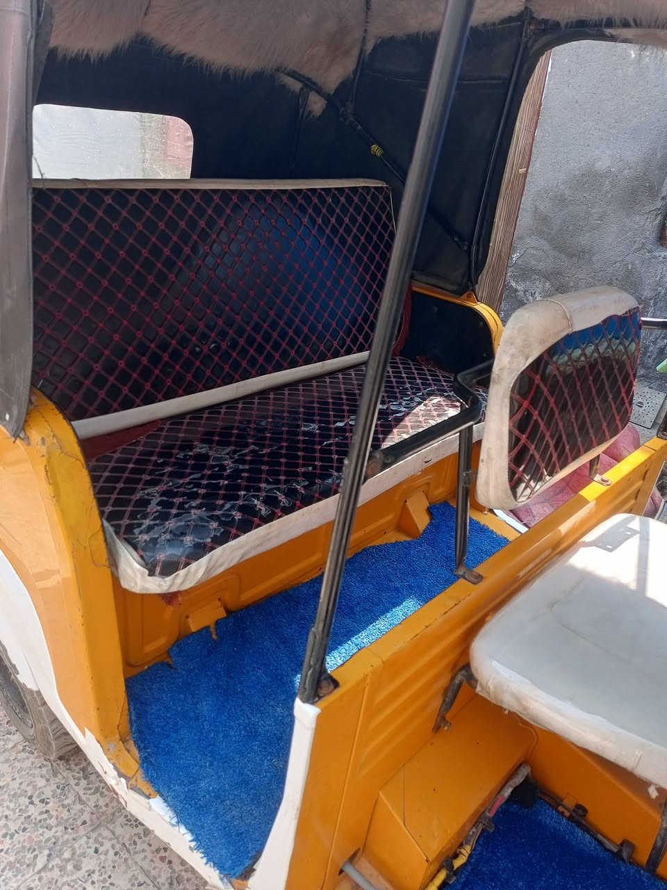 للبيع تكتك بياجو محورة تي في اس اوراق موديل ١٩ السعر ملونين و نص و بيها مجال
البصرة كرمة علي حي الرسالة

للتواصل واتساب ***********
