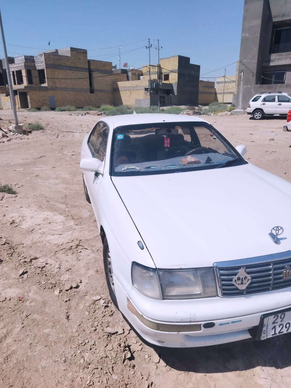 سلام عليكم  سياره بطه موديل 91مكفوله من كلشي مكينه وكير كفاله حداديه مكفوله بسمي مكاني واسط سعر 65وبيه مجال تخم تاير  كهربايات شغاله مكفوله مصبوغه حزام
***********
