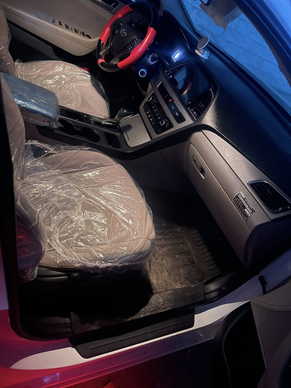 سوناتا 2016 رقم سلمانيه بسمي جديده وجاهزه مكانه ميسان اسعر 115 شراي يتصل
***********
