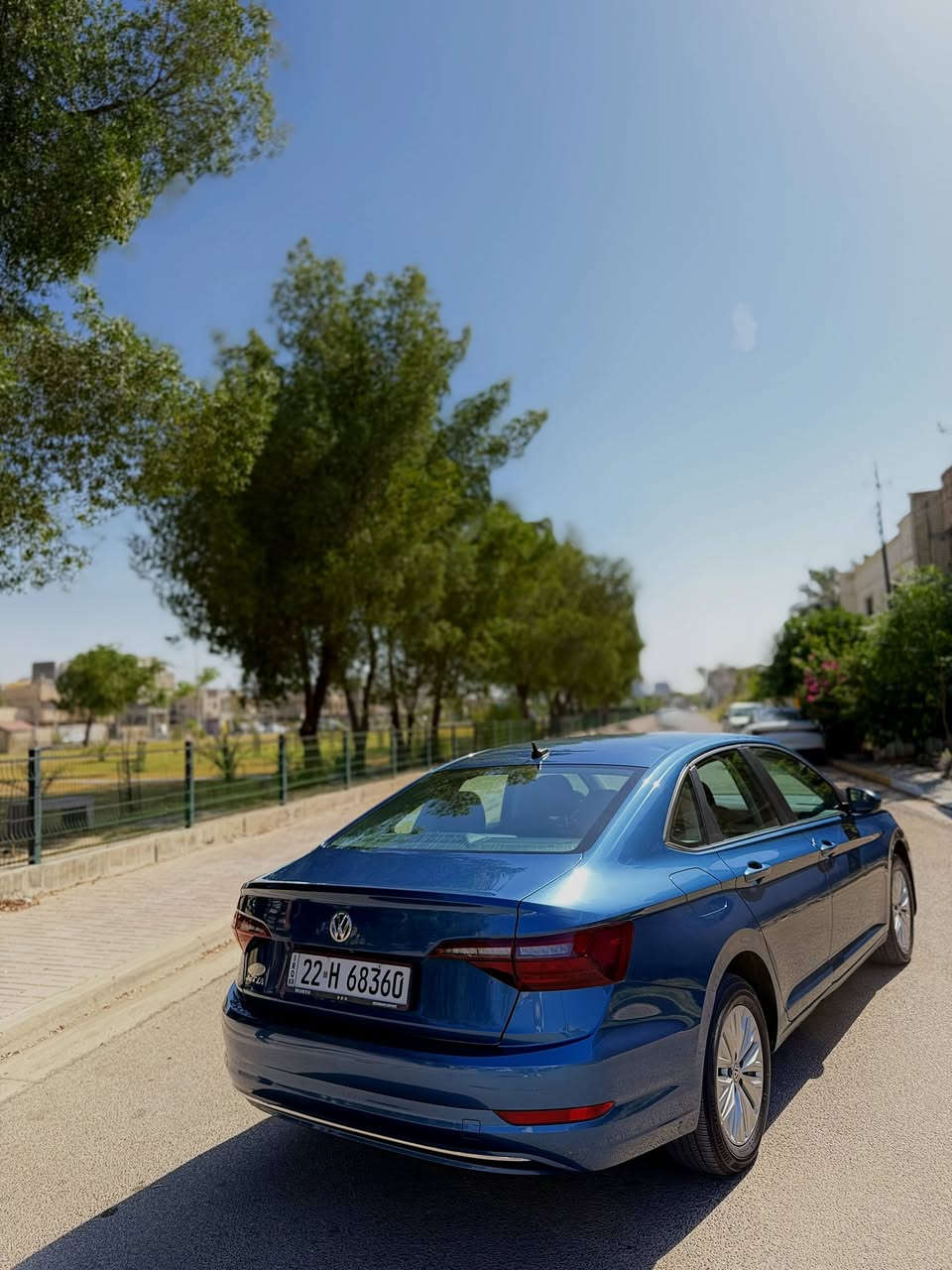 Volkswagen jetta 2020 S
السلام عليكم ٫ للبيع فقط

السيارة مواصفات الs معروفة : 

-- المصابيح الاماميه والخلفية led و auto 
-- شاشة وكامرة خلفية والشاشة تدعم نظام apple carplay و android auto و mirror link
-- نظام atuo start stop engine 
-- مودات قيادة eco , normal , sport 
-- مداخل type c عدد 2 
-- نظام تثبيت السرعة 
-- نظام الاوامر الصوتية 
-- ناقل حركة أوتوماتيكي من 8 سرعات 
-- نوافذ امامية وخلفية auto

السيارة كلش نظيفة وعليها ادامة كاملة من فلاتر و زيوت حتى دهن الكير مبدل بزيت موتل اصلي لمن جانت السيارة ماشية 58 الف كيلو وحاليا ماشية 86 الف كيلو وعليها فيول بم جديد اصلي وكالة و القديم موجود وشغال وميكانيها ما مفتوح بي برغي كله على وضع الشركة  وعليها تخم دسكات سيراميك والسيارة بس محسن اديرلها واخلي دهن رافينول ألماني اصلي .

-- الحادث :
السيارة وارد كندي حادثها جهة السايق 3قطع  بيبان وجاملغ خلفي البيبان مبدلات نفس اللون وصبغ نص الجاملغ الخلفي وحادثها بدون ايرباك  بدون دواخل وبيها طخه بسيطه بالدوسة جهة اليمين او السكن  بجمها وظهرها كبس وحتى الدعاميات بدون صبغ ٫

السعر 147$ وبيها مجال ٫
مكاني : بغداد - حي الجهاد 
للاستفسار اكثر رقمي :***********
