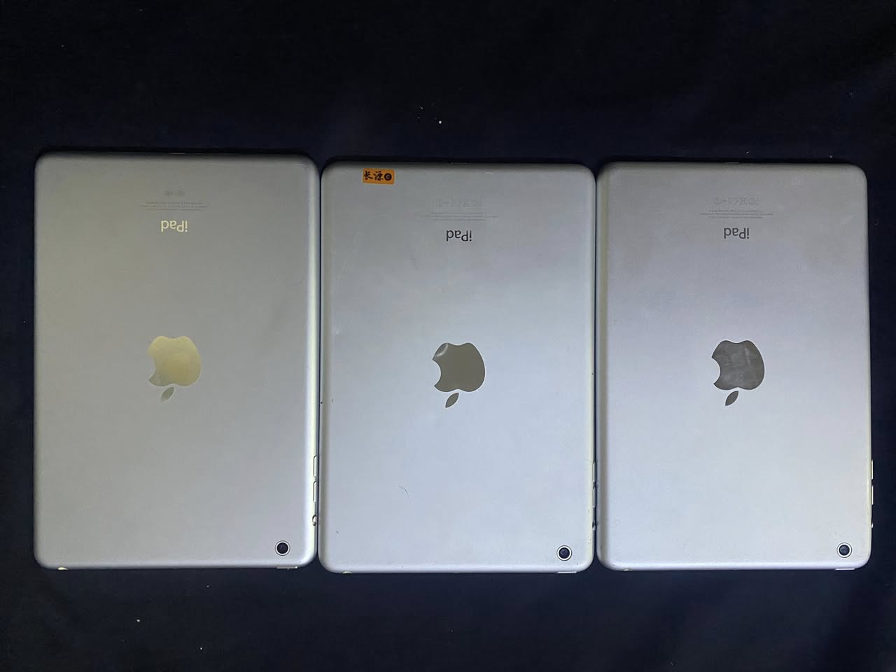 للبيع  ثلاث ايبادات جديدة بسعر مناسب جداً الاستفسار على الخاص او على الرقم ***********
