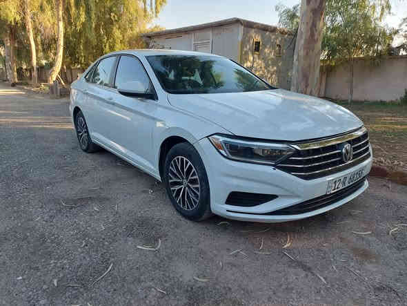 للبيع سيارة جيتا فوكس وكن موديل 2021 فول ماعده سلايت رقم نينوى نكليزي بسمي؟ السونار موجود السعر152التفصل اكثر توصل عبر الهاتف ***********
