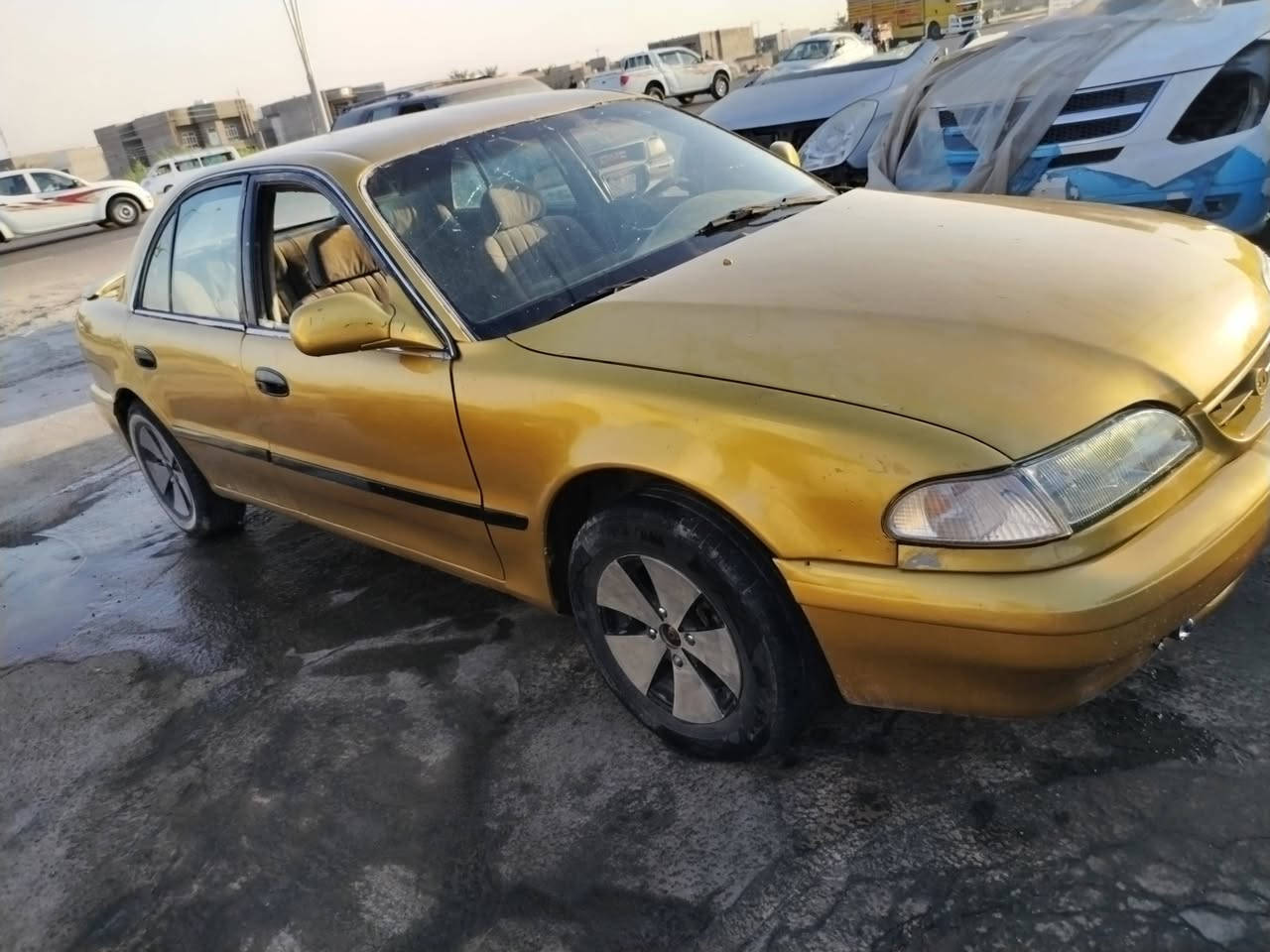 سوناته تو رقم ديالى  لون ذهبي اصله سلفر
سنويه ساقطه موديل ٩٤ شرط التحويل محرك بي تبخير بسيط  كير نضيف   بيهه نواقص بسيطه 
    سعر ٢٦ بيهه مجال

***********
