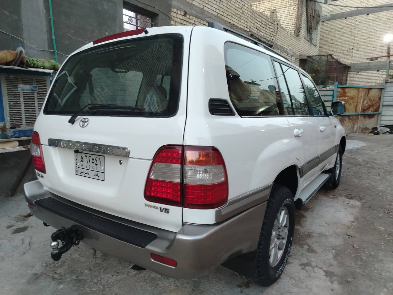 لاندكروزر بغداد بسمي مشروع وطني 2004 مصبوغه عام اوتوماتيك كير محرك خير من الله عنواني بغداد بياع شهداء السعر 120 بيه شويه *********** اوتوماتيك
