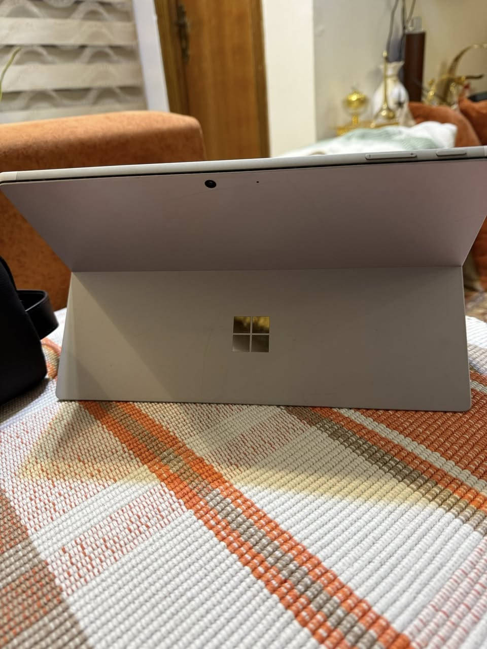 سيرفس برو 7 
الذاكرة 256
Ram /16
Cori7
الجهاز نضيف بس بي شويه شخوط بالضهر موضحه بالصور
وياه قلم وكيبورد وشاحنة وجنطة 
رايده ب٧٠٠ الف


**إذا كنت صاحب هذا الإعلان وتريد حذفه لأي سبب، رجاءا أرسل رسالة إلى الدعم الفني**