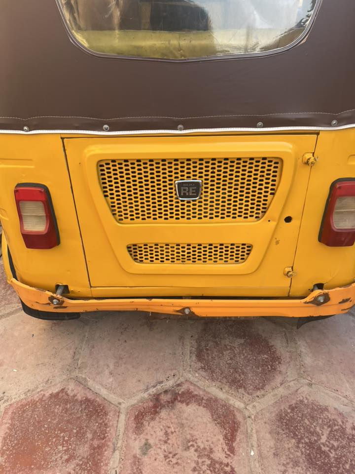 سلام عليكم تكتك موديل 21شهر11كفاله بس صفحه وحده بيهه معجون قليل رقم وسنويه تحويل ثاني يوم السعر 7ونص الرقم ***********
