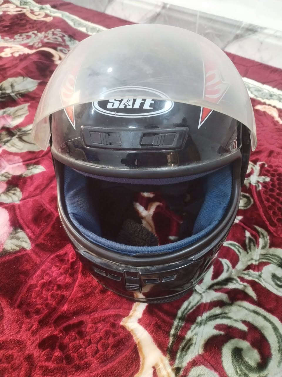 سلام عليكم خوذه لون اسوده  مكان محموديه سعر الخوذه 20الف وبيها مجال مامستخدمه هواي


**إذا كنت صاحب هذا الإعلان وتريد حذفه لأي سبب، رجاءا أرسل رسالة إلى الدعم الفني**