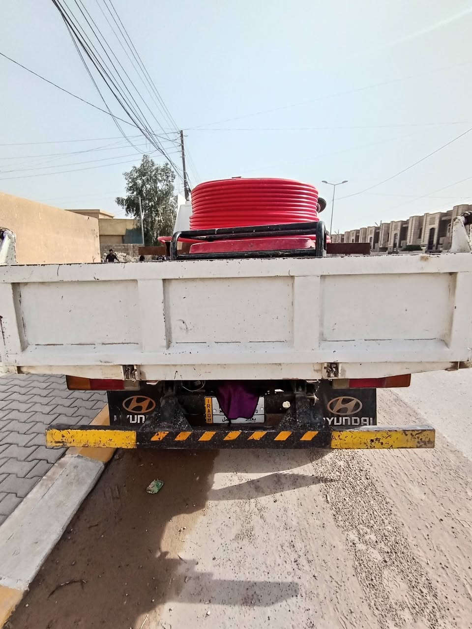 السلام عليكم عندي كنتر هونداي ٢٠١٥ جاهزه وخير من الله محرك ٤٠٠٠ ام الهاف تدفئه وتبريد خير من الله تعمل بشركه رقم بغداد مكاني الغزاليه رقمي ***********
