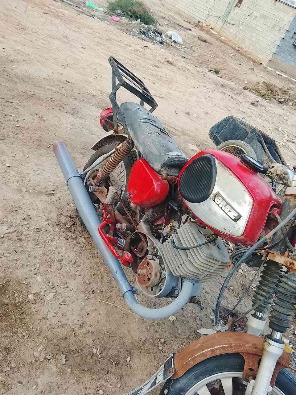 سلام عليكم دراجه ام زد موديل 81رقم.  راعيه بشط العرب سعرها 650بيه مجال قليل دراجه بقضاء الفاو

تواصل ***********
