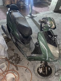 دراجه سكنس نثيه دراجه متروكه بس حالتها زينه مابيها شي غير بس كابريتر و...