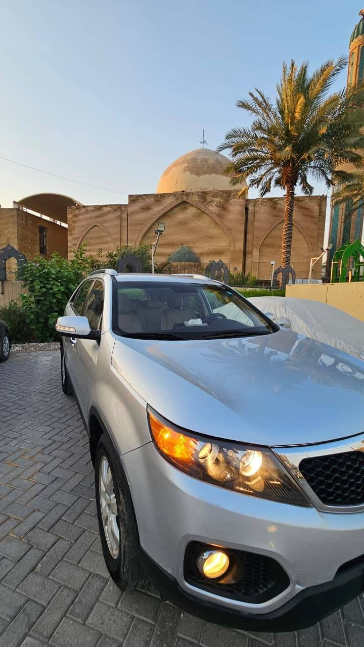 كيا سورنتو 2012 كلين تايتل خليجي محرك 2400 ماشيه 130 لون سلفر / السعر 140$
وبيه مجال الاتصال عل رقم *********** محمد
