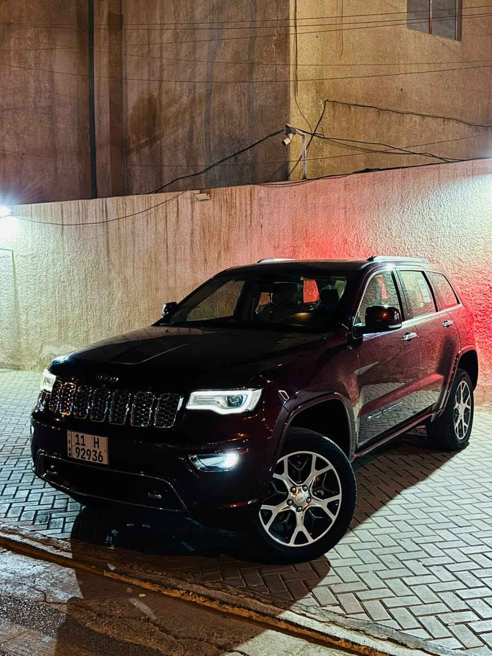 جيب اوفر لاند 2020
سياره جديد لون لامروني المميز ♥️
قطعه حلوه وجديده 📍
السياره (خليجي) وكالت ليث العبيدي 🏅
المحرك 3.6L  V6 🚀
العداد :44 الف حقيقي شرط الفحص 
رقم بغداد الجديد (11) بسمي التحويل ثاني يوم
السياره مكفوله كافله عامه من عده بارد عله كد اصبعين فقط 👏
* سيارة 3 شاشات

* دفع رباعي

* رادار جانبي مع مانع تصادم .

* تحذير الخروج من المسار A

* تحذير نقطة عمى A

* شاشات خلفية . 3

داخل جملي قرميدي المميز

* نظام الاصطفاف الآلي (اوتو بارك)

* ويل قياس 20 انج

* سقف بانوراما .

* شاشة كبيرة 8.4 انج

* نظام الخرائط (GPS) .

* نظام التعليق الهوائي (جكات)

* ستيرن كهربائي
* ⁠* مقصورة الركاب من الجلد الفاخر

* حفظ أوضاع الجلوس (ميموري)

* الكراسي الأمامية كهربائية .

* الكراسي الأمامية تبريد وتدفئة .

* الكراسي الخلفية تدفئة

* مشغل أقراص CD/DVD

*

سستم صوت هارموني كوردون

* حساسات أمامية

* حساسات خلفية

* كاميرا خلفية

* تدفئة ستيرن

* بخاخ ماء على المصابيح الأمامية.

* المرايا الجانبية القابلة للطي

* مرايا متحسسه للضوء العالي .

* مانع تصادم خلفي
*  مكان السياره بغداد 
شباب السياره قطعه تخبل 
رقم *********** متوجد واتساب 
سعر السياره 30الف 
السياره بيها ملحضات بصيطه 

اسف عله الطاله ♥️ 🌏
