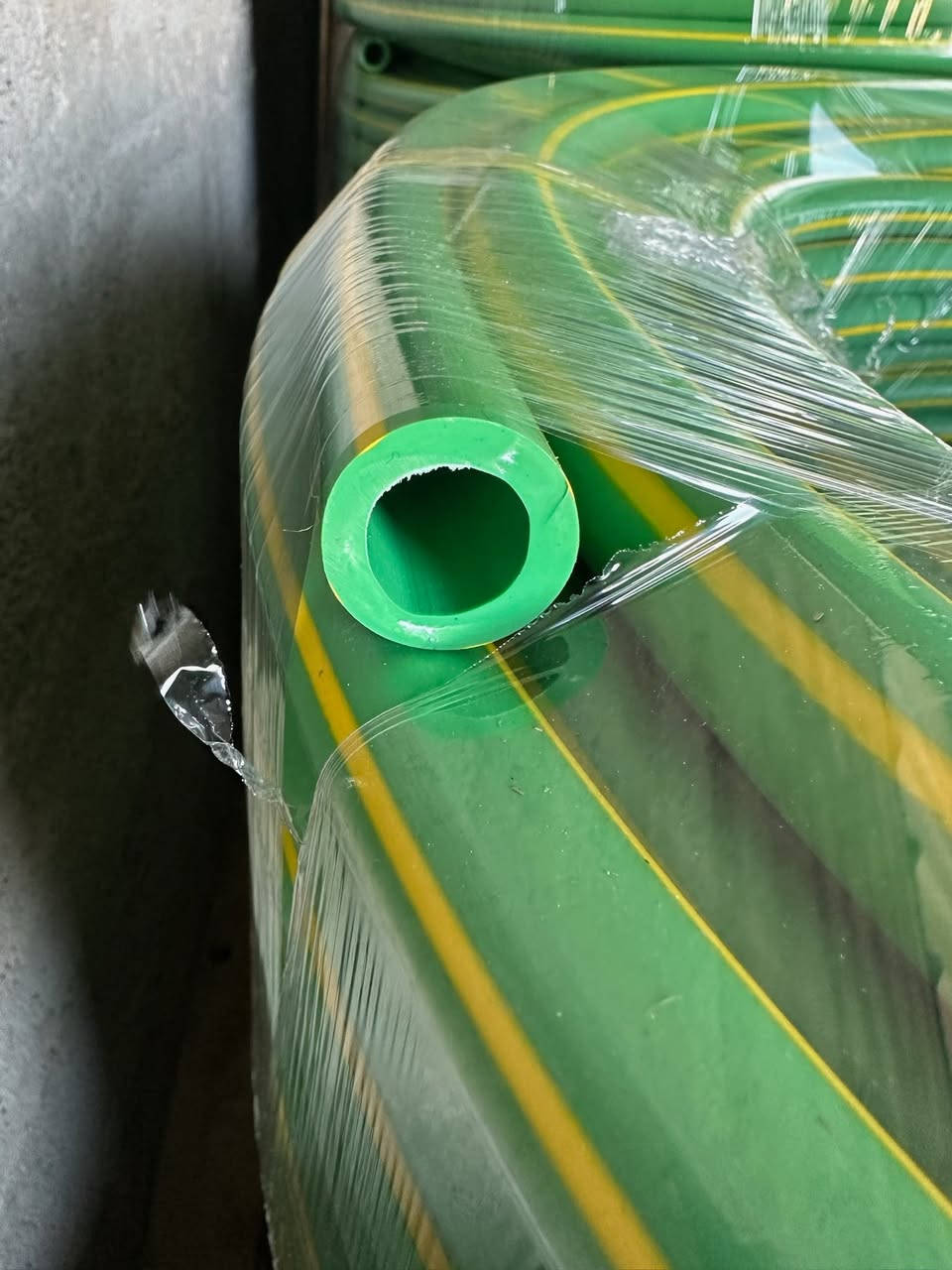 مستمرين بالإنتاج
صونده اخضر كوي ( دفن) 

انج 100 متر 
تلترباع 100 متر
نص انج 100 متر 

توصيل متوفر 

***********

عنوان المعمل بغداد بوب الشام
