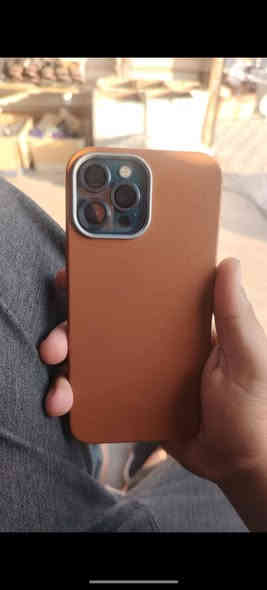 سلام عليكم ايفون 12 برو ماكس مبدل بطاريه بلاديه من الشركه يعني مال غير جهاز بطاريه    88 جهاز مابدل بس بس بطاريه الباقي كله بلاد ومراوس ب١٣ او ١٤ سعره عال رقم ***********
