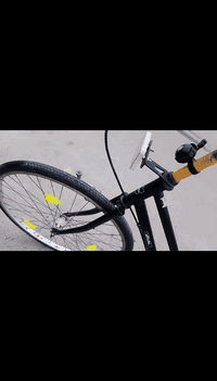 بسكليت للبيع • نظيف • قرب جامع النعيمي