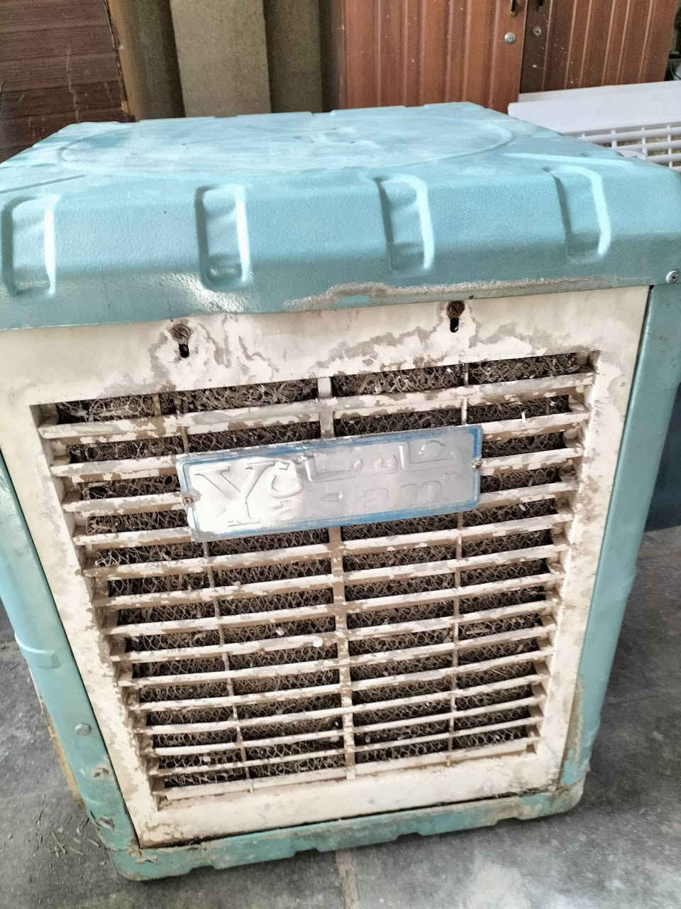 مبردة ماطور واتربم مكفولة شرط الشغل ابواب بلاستك حلفات 
حجم الفين 
السعر 70الف 
عنوان الحرية


**إذا كنت صاحب هذا الإعلان وتريد حذفه لأي سبب، رجاءا أرسل رسالة إلى الدعم الفني**