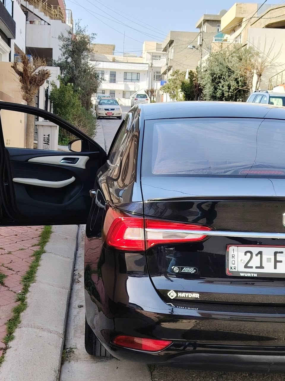 mg5 2024 
ستاندارت پڵەس
29 ڕۆشتوە 
کامل جوانکاری بۆ کراوە
بۆیاخ و سارد و کارتی نیە زۆر جوانە سەیارەکە
سێ چوار چاڵی بەسیتی هەیە لەگەڵ یەک دوو شوخت لە دەعامی 
ناوزەردە 
هەموو شتێکی بەشەرت بهس ڕۆن گۆڕینیکی ئەوێ 
لە سلێمانیه
سعری زۆر گونجاوە خوار دەفتەرە
***********
