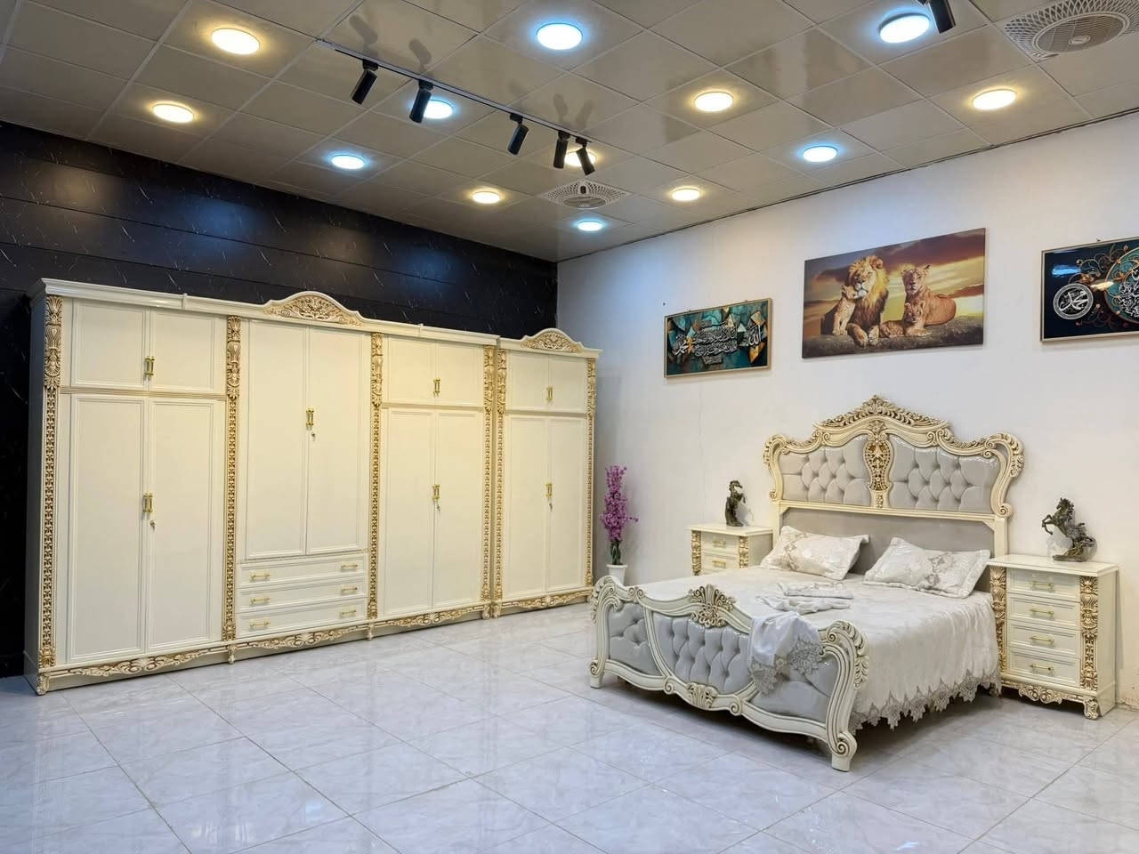 مع اقتراب عيد رمظان اعاده الله علينا وعليكم بالصحة والعافية 💐كل عام وانتم بخير💐🕋 
وصول وجبة جديدة من الغرف العراقية 🇮🇶
عمل ونجارة راقية عراقية ١٠٠%🔨⚒️
تصميم مصري واثري يناسق الجمال 🪬
جميع الموديلات بالصور متوفرة 
***********
