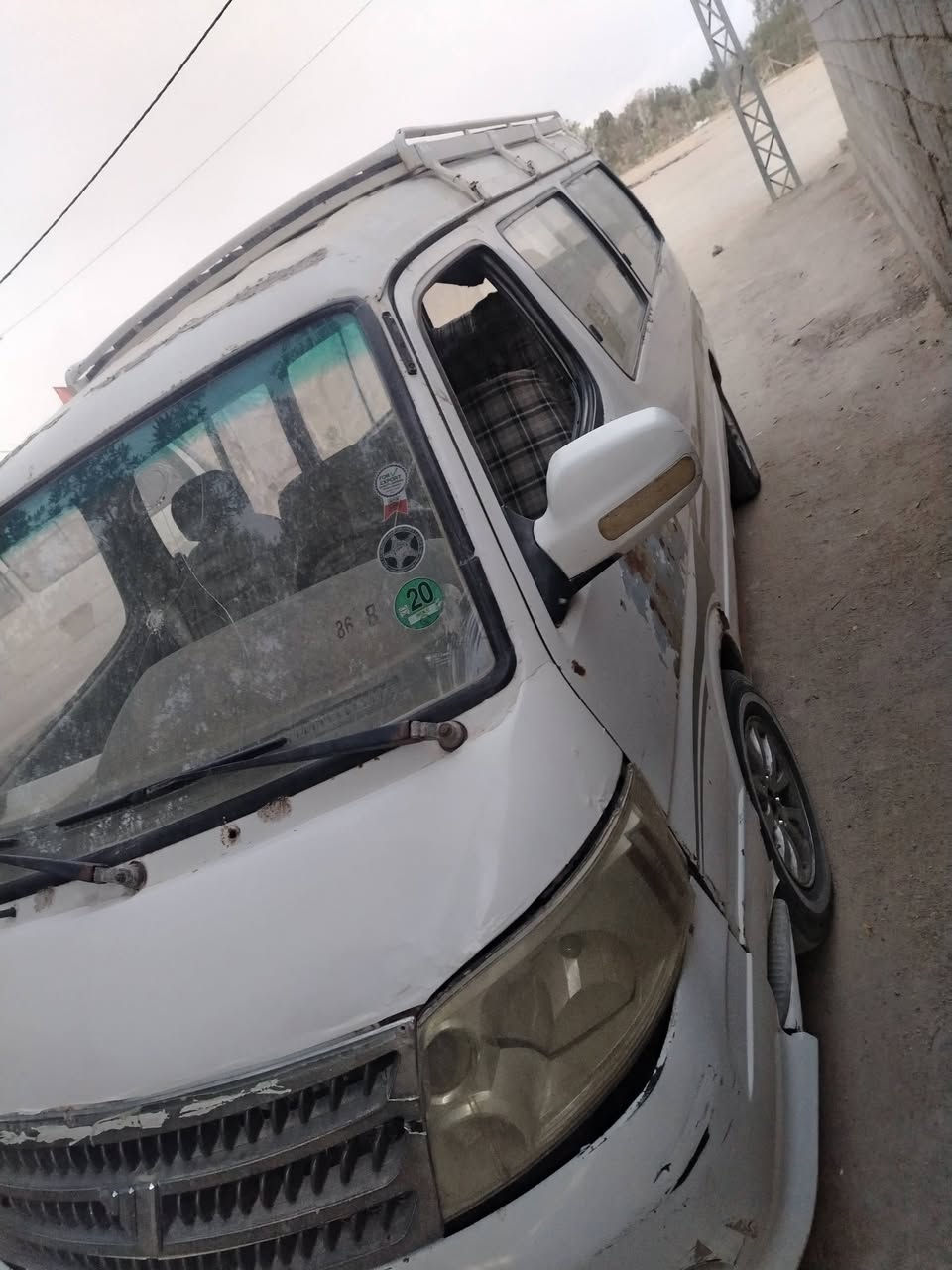 السلام عليكم فتون مديل 9 لبيع
سيارة جاهزه من كلشي محرك جديد بلجيس 
حدادية دوشمه كير خير من الله السعر 16 وبيه مجال حك جيه اتكفلك سرقه وعشاير  
مكاني نجف رقمها صدامي احمر 
رقم تلفون ***********
