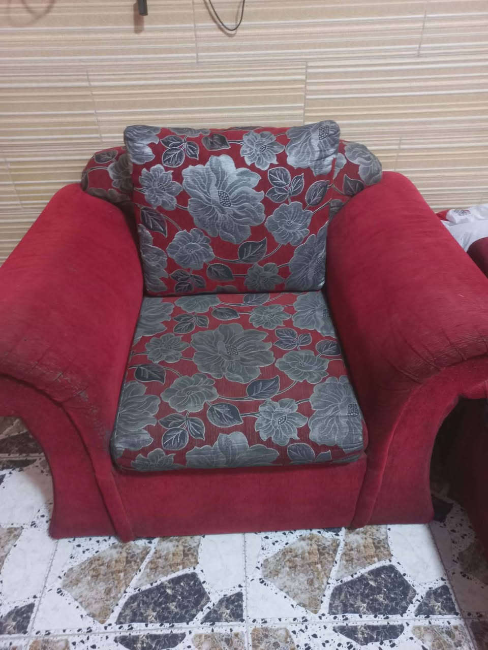 تخم تركي كلش نضيف 6مقاعد سعر 100.   دوره
العنده أغراض غرفه نوم انشرهن وعلبيع إلي نسبه بسيطه يتفضل خاص 
تابعني ليصلك كل جديد


**إذا كنت صاحب هذا الإعلان وتريد حذفه لأي سبب، رجاءا أرسل رسالة إلى الدعم الفني**